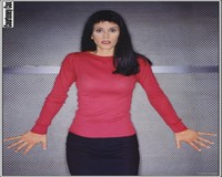 Courteney Cox, nonlinear-2 stretch